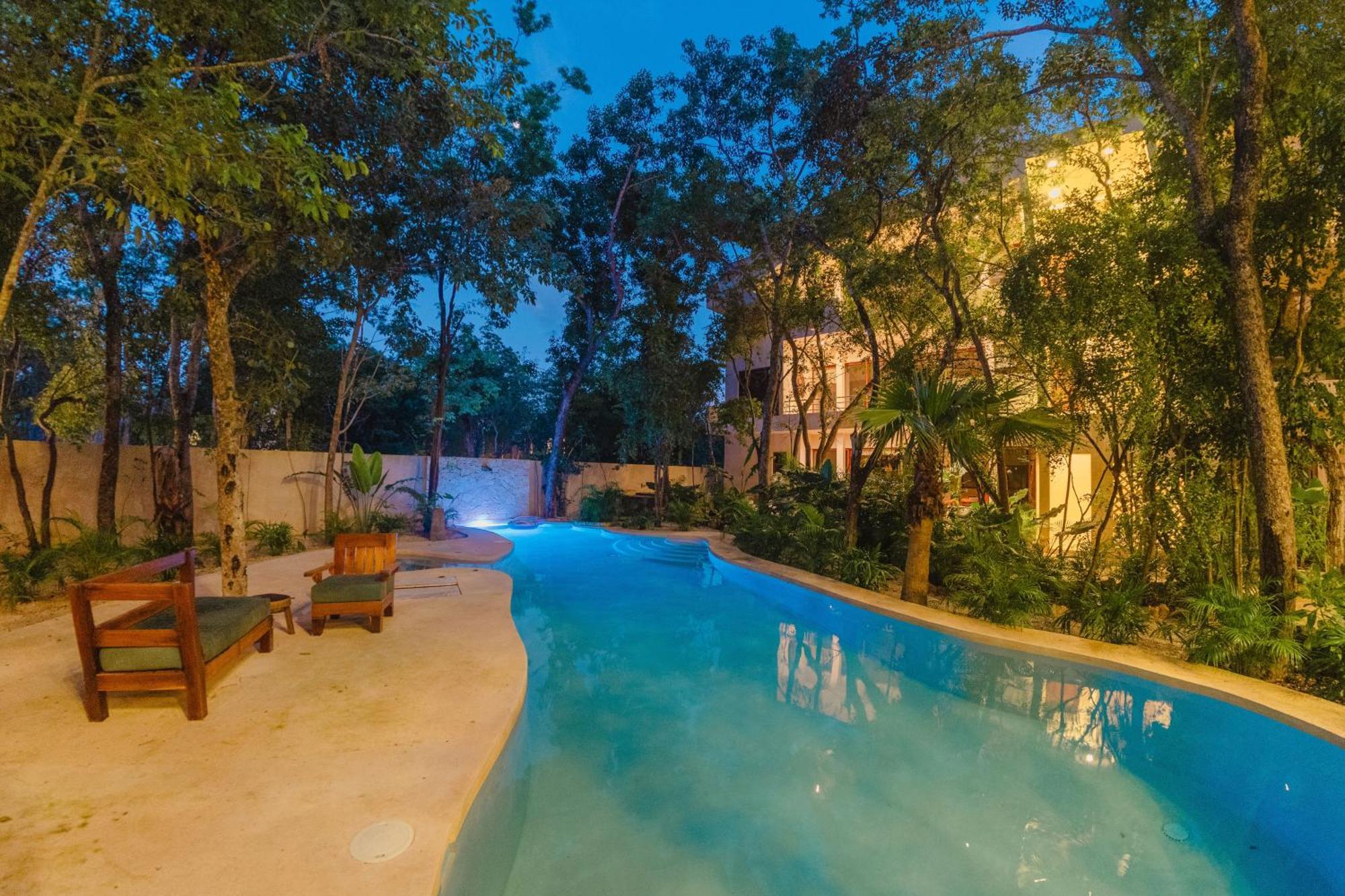 T2pg Chic W Huge Outdoor Area And Plunge La Veleta