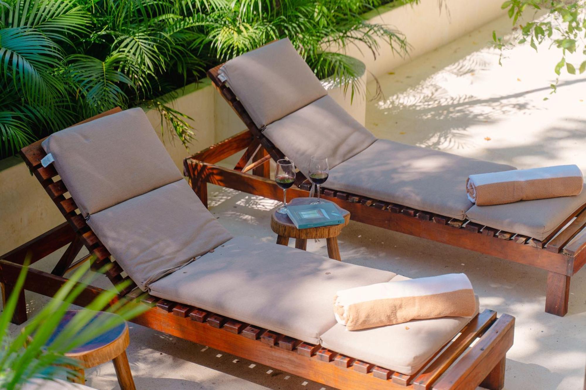 Apartment T2pg Chic W Huge Outdoor Area And Plunge La Veleta *