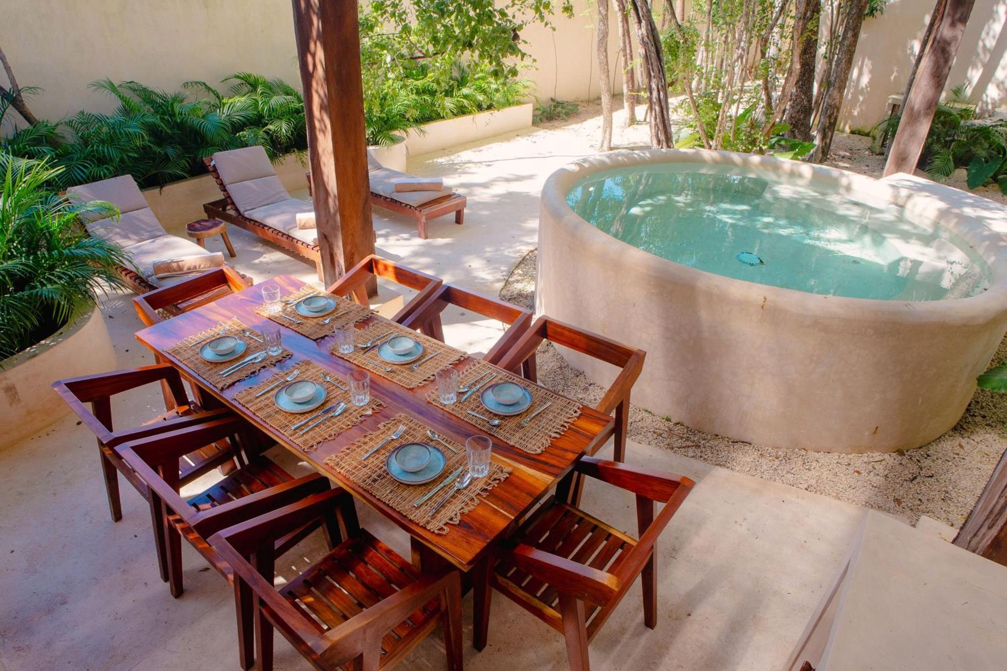 T2pg Chic W Huge Outdoor Area And Plunge La Veleta *