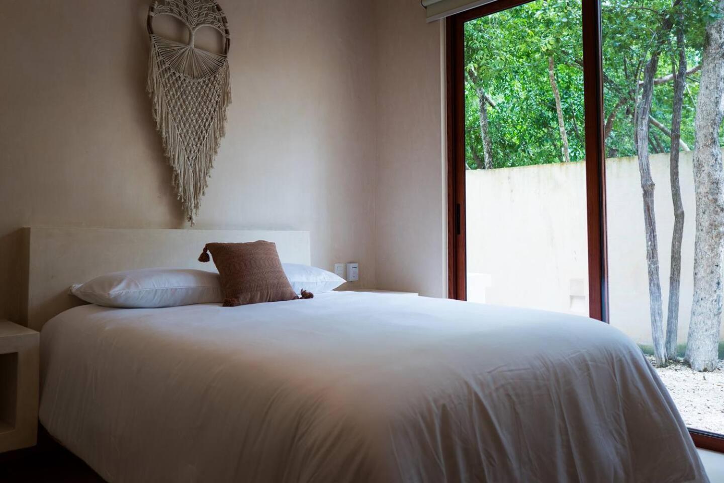 T2pg Chic W Huge Outdoor Area And Plunge La Veleta Apartment